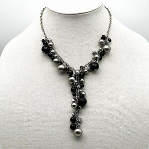Silver Tone Black Round Bead Cluster Y Fashion 16” Statement Necklace Marked CJ